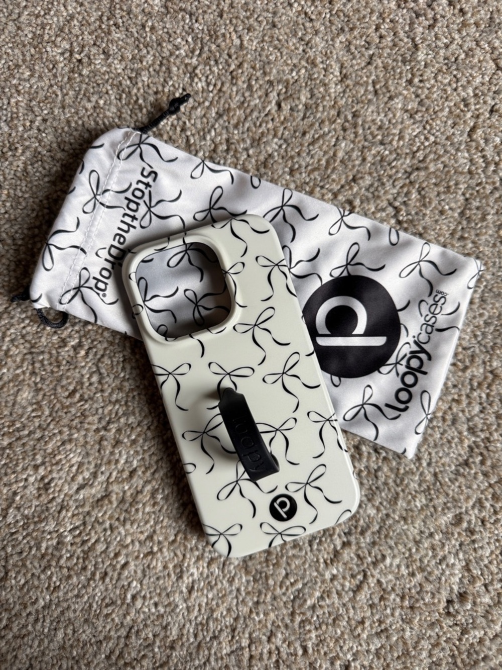 Loopy case for iPhone 16 pro